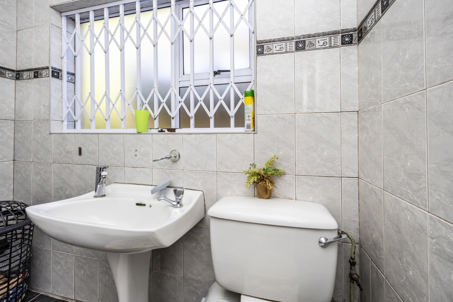 4 Bedroom Property for Sale in Kaffrarian Heights Eastern Cape